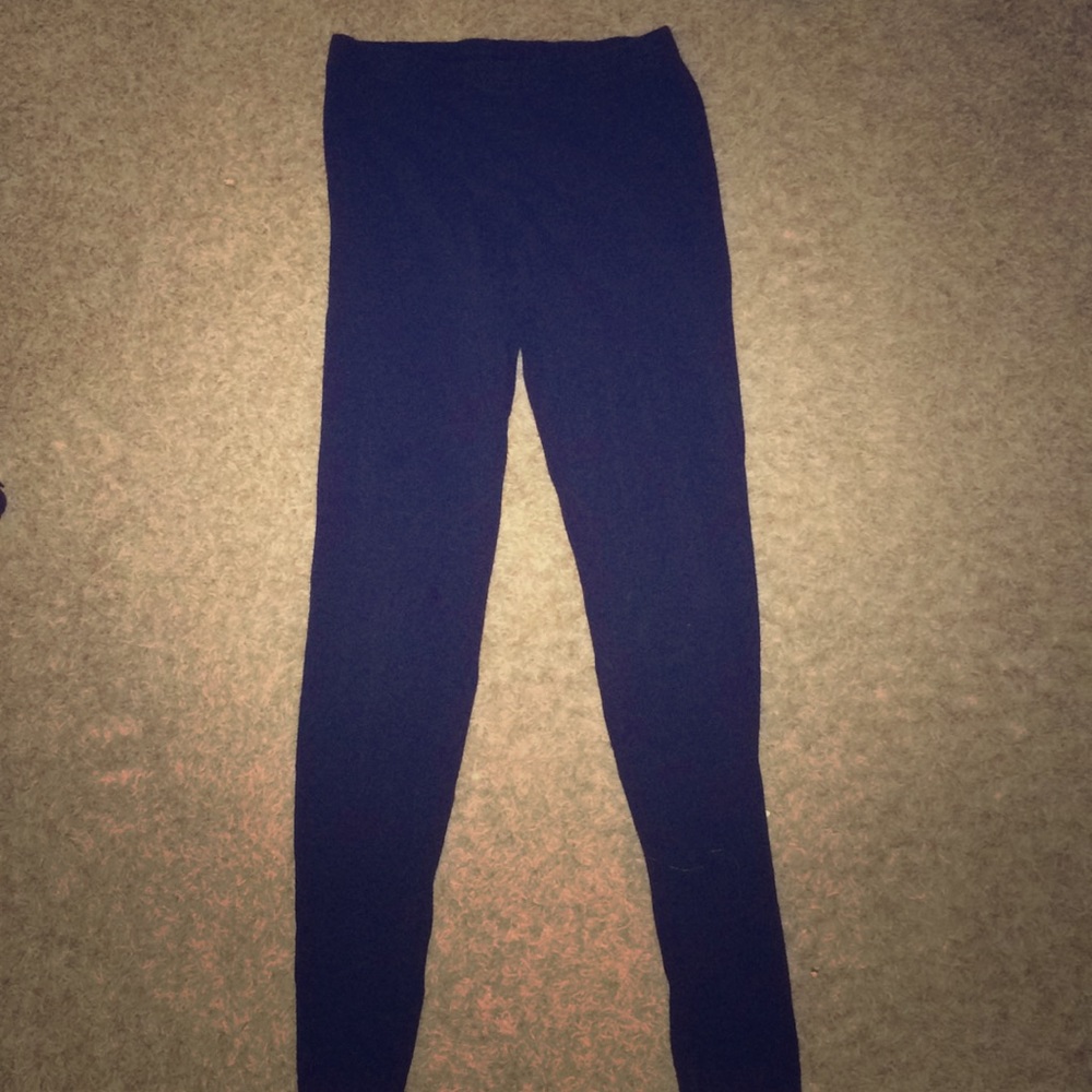 Black leggings